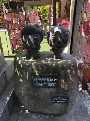 露天神社（お初天神）の像