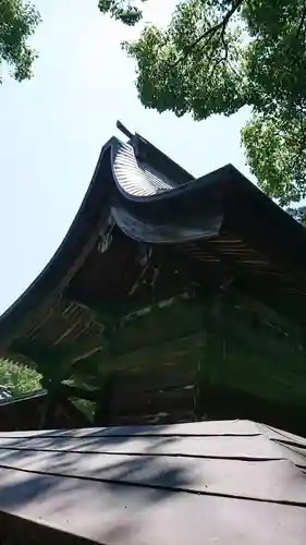 上之村神社の本殿