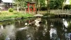 調神社の庭園