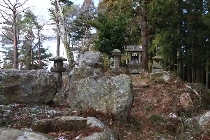 御嶽神社の末社・摂社