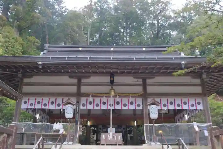 丹生川上神社(中社)の本殿・本堂