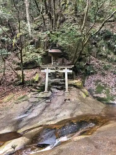 龍鎮神社の鳥居