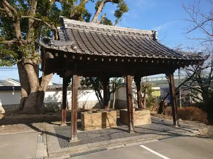 勝鬘寺の手水舎