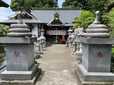 白蛇辨財天の本殿・本堂