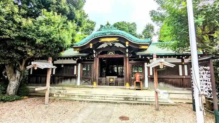 白金氷川神社の本殿・本堂