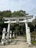 知波夜比古神社の{uncategorized: "未分類", other: "その他", undefined: "問題あり", building: "その他建物", grave: "お墓", sacred_gate: "鳥居", guardian: "狛犬", statue: "像", buddha: "仏像", history: "歴史", nature: "自然", garden: "庭園", animal: "動物", pagoda: "塔", temizu: "手水舎", mountain_gate: "山門・神門", sanctuary: "本殿・本堂", subordinate: "末社・摂社", art: "芸術", scenery: "景色", jizo: "地蔵", ema: "絵馬", goshuin: "御朱印", omikuji: "おみくじ", items: "授与品その他", amulet: "お守り", goshuincho: "御朱印帳", eats: "食事", festival: "お祭り", votive_dance: "神楽", shichigosan: "七五三参", wedding: "結婚式", experience: "体験その他", initially: "初詣", around: "周辺", anti_infection: "感染症対策"}