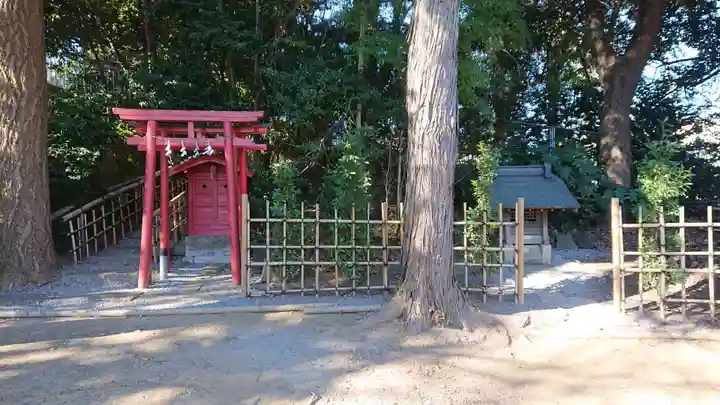 岩槻愛宕神社の末社・摂社