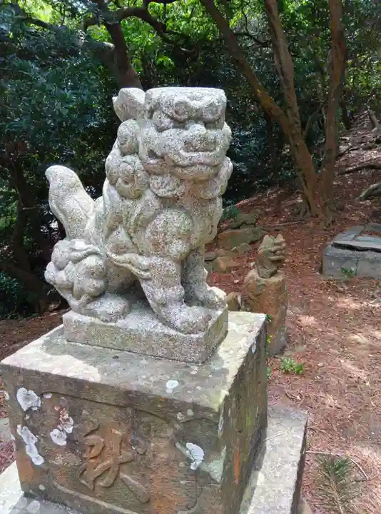 天照神社の狛犬