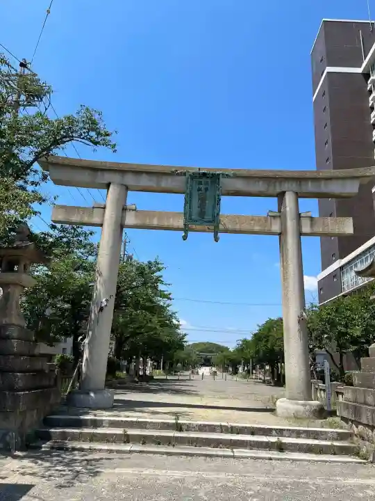 尾張大國霊神社(国府宮)の鳥居