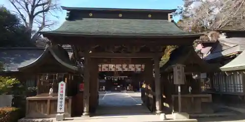 水戸八幡宮の山門