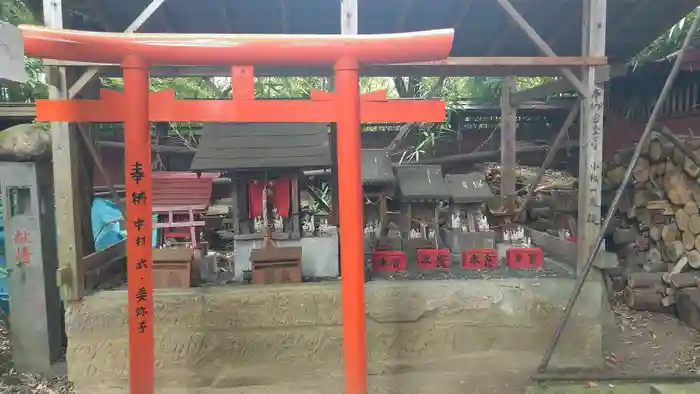 栗川稲荷神社の鳥居