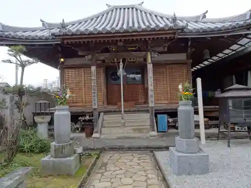 極楽寺の本殿・本堂