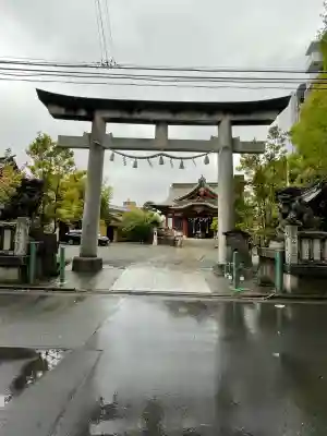 東神奈川熊野神社の{uncategorized: "未分類", other: "その他", undefined: "問題あり", building: "その他建物", grave: "お墓", sacred_gate: "鳥居", guardian: "狛犬", statue: "像", buddha: "仏像", history: "歴史", nature: "自然", garden: "庭園", animal: "動物", pagoda: "塔", temizu: "手水舎", mountain_gate: "山門・神門", sanctuary: "本殿・本堂", subordinate: "末社・摂社", art: "芸術", scenery: "景色", jizo: "地蔵", ema: "絵馬", goshuin: "御朱印", omikuji: "おみくじ", items: "授与品その他", amulet: "お守り", goshuincho: "御朱印帳", eats: "食事", festival: "お祭り", votive_dance: "神楽", shichigosan: "七五三参", wedding: "結婚式", experience: "体験その他", initially: "初詣", around: "周辺", anti_infection: "感染症対策"}