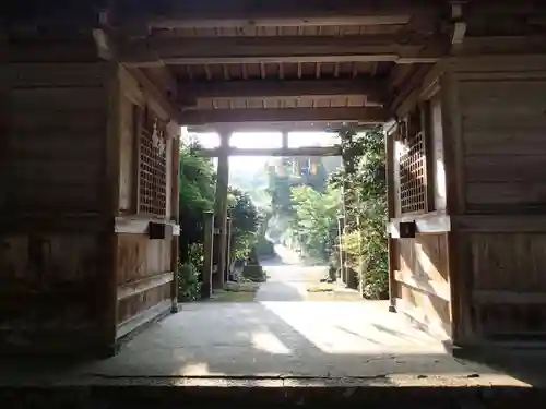 倭文神社の建物その他