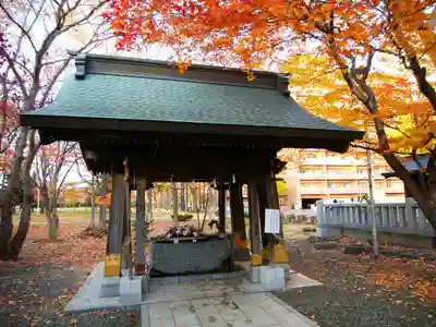彌彦神社　(伊夜日子神社)の手水舎