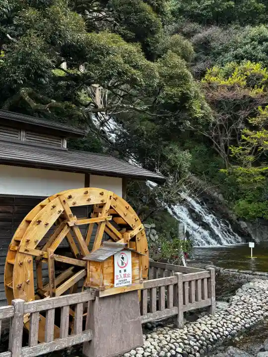 清水寺の{uncategorized: "未分類", other: "その他", undefined: "問題あり", building: "その他建物", grave: "お墓", sacred_gate: "鳥居", guardian: "狛犬", statue: "像", buddha: "仏像", history: "歴史", nature: "自然", garden: "庭園", animal: "動物", pagoda: "塔", temizu: "手水舎", mountain_gate: "山門・神門", sanctuary: "本殿・本堂", subordinate: "末社・摂社", art: "芸術", scenery: "景色", jizo: "地蔵", ema: "絵馬", goshuin: "御朱印", omikuji: "おみくじ", items: "授与品その他", amulet: "お守り", goshuincho: "御朱印帳", eats: "食事", festival: "お祭り", votive_dance: "神楽", shichigosan: "七五三参", wedding: "結婚式", experience: "体験その他", initially: "初詣", around: "周辺", anti_infection: "感染症対策"}