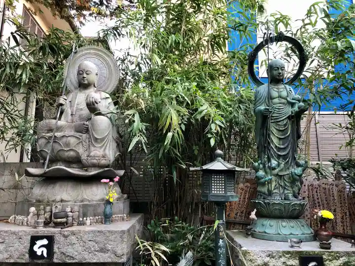 玉眞院玉川大師の地蔵