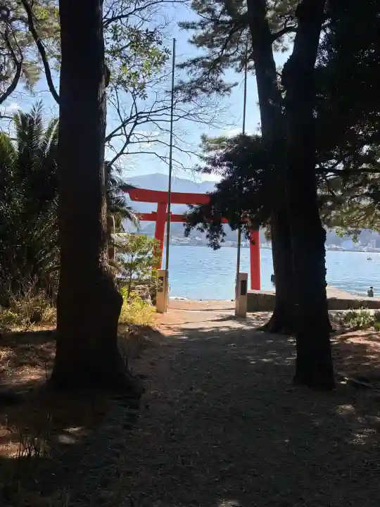 諸口神社の{uncategorized: "未分類", other: "その他", undefined: "問題あり", building: "その他建物", grave: "お墓", sacred_gate: "鳥居", guardian: "狛犬", statue: "像", buddha: "仏像", history: "歴史", nature: "自然", garden: "庭園", animal: "動物", pagoda: "塔", temizu: "手水舎", mountain_gate: "山門・神門", sanctuary: "本殿・本堂", subordinate: "末社・摂社", art: "芸術", scenery: "景色", jizo: "地蔵", ema: "絵馬", goshuin: "御朱印", omikuji: "おみくじ", items: "授与品その他", amulet: "お守り", goshuincho: "御朱印帳", eats: "食事", festival: "お祭り", votive_dance: "神楽", shichigosan: "七五三参", wedding: "結婚式", experience: "体験その他", initially: "初詣", around: "周辺", anti_infection: "感染症対策"}