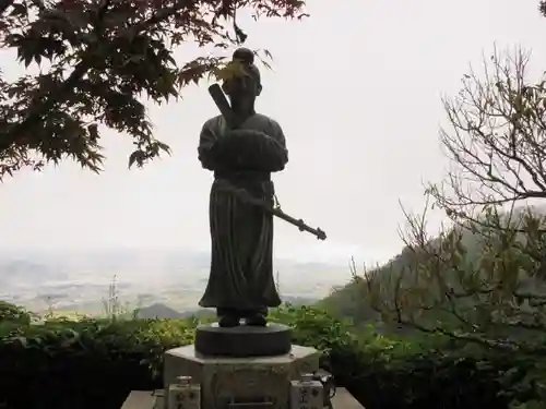 観音正寺の像