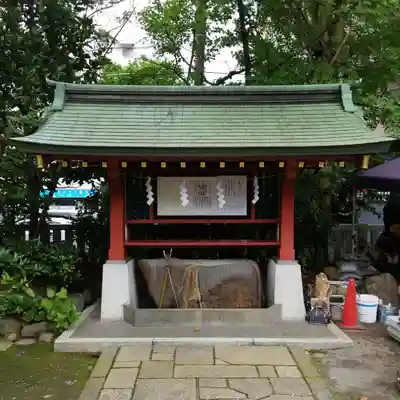 東大島神社の手水舎