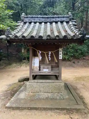 安仁神社の{uncategorized: "未分類", other: "その他", undefined: "問題あり", building: "その他建物", grave: "お墓", sacred_gate: "鳥居", guardian: "狛犬", statue: "像", buddha: "仏像", history: "歴史", nature: "自然", garden: "庭園", animal: "動物", pagoda: "塔", temizu: "手水舎", mountain_gate: "山門・神門", sanctuary: "本殿・本堂", subordinate: "末社・摂社", art: "芸術", scenery: "景色", jizo: "地蔵", ema: "絵馬", goshuin: "御朱印", omikuji: "おみくじ", items: "授与品その他", amulet: "お守り", goshuincho: "御朱印帳", eats: "食事", festival: "お祭り", votive_dance: "神楽", shichigosan: "七五三参", wedding: "結婚式", experience: "体験その他", initially: "初詣", around: "周辺", anti_infection: "感染症対策"}