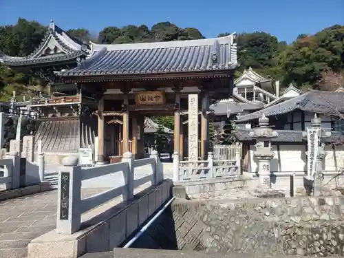 美濃國分寺の本殿・本堂