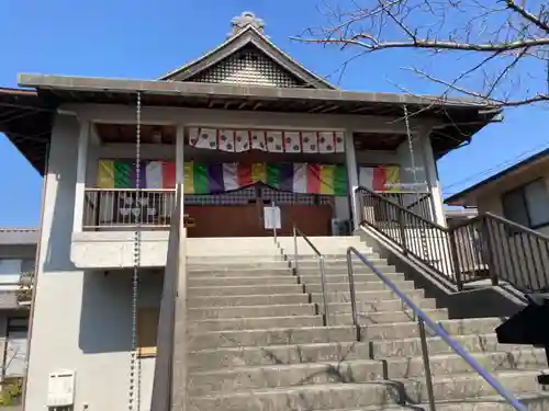 不動院石仙寺の本殿