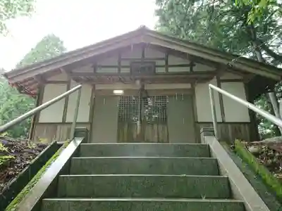 小鷹神社の本殿・本堂