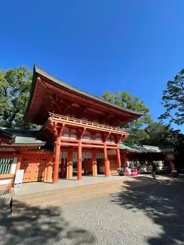 武蔵一宮氷川神社の山門・神門