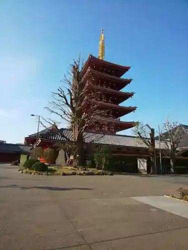 浅草寺の塔