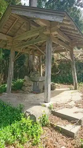 熊野神社の手水舎