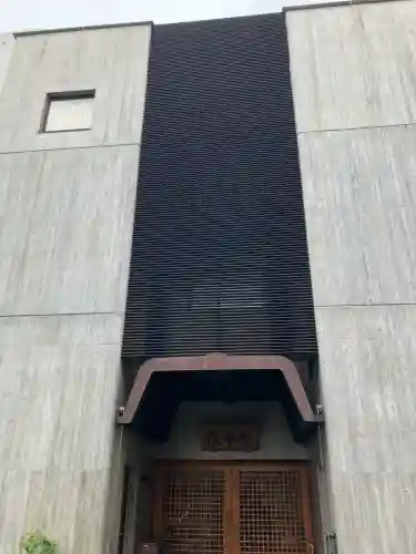 蔡華院の{uncategorized: "未分類", other: "その他", undefined: "問題あり", building: "その他建物", grave: "お墓", sacred_gate: "鳥居", guardian: "狛犬", statue: "像", buddha: "仏像", history: "歴史", nature: "自然", garden: "庭園", animal: "動物", pagoda: "塔", temizu: "手水舎", mountain_gate: "山門・神門", sanctuary: "本殿・本堂", subordinate: "末社・摂社", art: "芸術", scenery: "景色", jizo: "地蔵", ema: "絵馬", goshuin: "御朱印", omikuji: "おみくじ", items: "授与品その他", amulet: "お守り", goshuincho: "御朱印帳", eats: "食事", festival: "お祭り", votive_dance: "神楽", shichigosan: "七五三参", wedding: "結婚式", experience: "体験その他", initially: "初詣", around: "周辺", anti_infection: "感染症対策"}