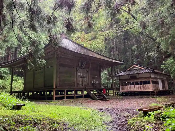 鞍迫観音(岩手県)