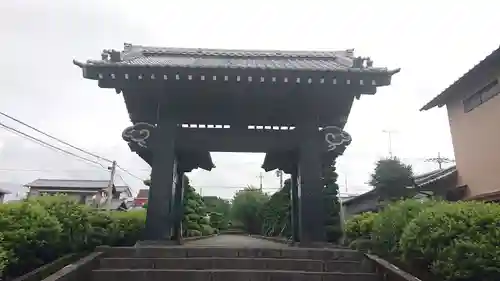 富士山久遠寺の山門