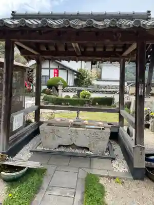 薬師院の{uncategorized: "未分類", other: "その他", undefined: "問題あり", building: "その他建物", grave: "お墓", sacred_gate: "鳥居", guardian: "狛犬", statue: "像", buddha: "仏像", history: "歴史", nature: "自然", garden: "庭園", animal: "動物", pagoda: "塔", temizu: "手水舎", mountain_gate: "山門・神門", sanctuary: "本殿・本堂", subordinate: "末社・摂社", art: "芸術", scenery: "景色", jizo: "地蔵", ema: "絵馬", goshuin: "御朱印", omikuji: "おみくじ", items: "授与品その他", amulet: "お守り", goshuincho: "御朱印帳", eats: "食事", festival: "お祭り", votive_dance: "神楽", shichigosan: "七五三参", wedding: "結婚式", experience: "体験その他", initially: "初詣", around: "周辺", anti_infection: "感染症対策"}