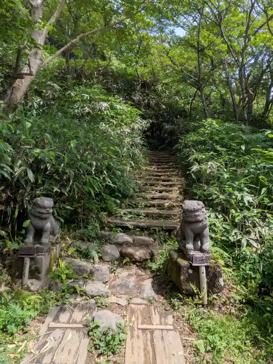 三斗小屋温泉神社(栃木県)