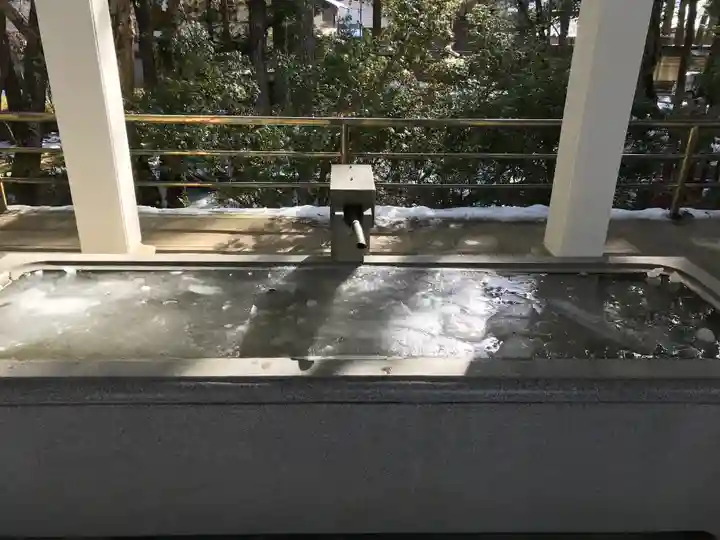 壇上伽藍の手水舎