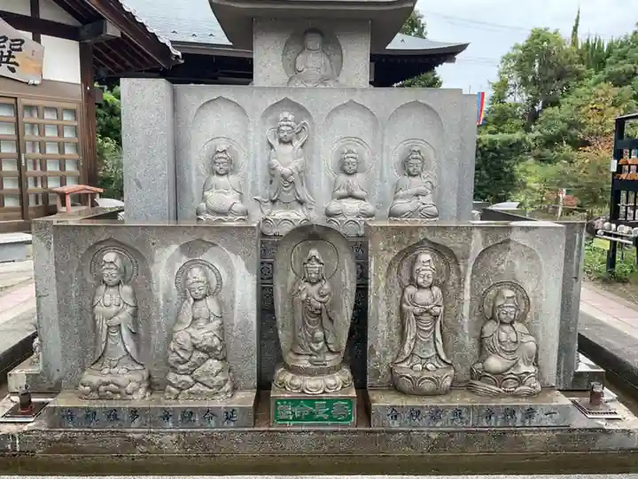 間々観音(龍音寺)の仏像