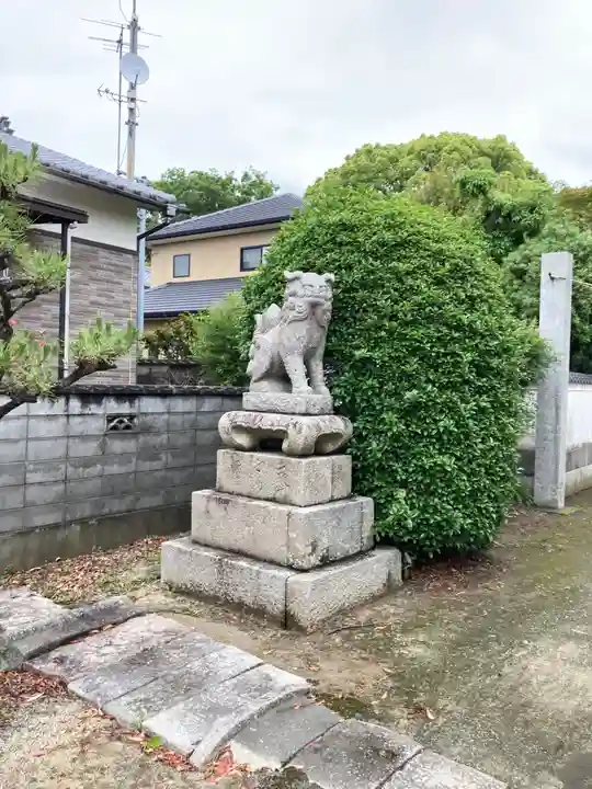 稲荷神社の狛犬