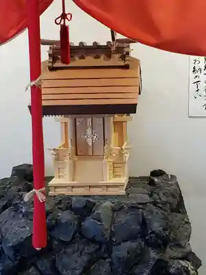 初音森神社の本殿・本堂