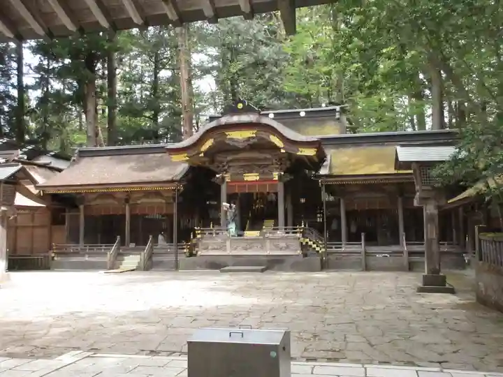 諏訪大社の本殿・本堂