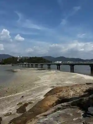 八百富神社の{uncategorized: "未分類", other: "その他", undefined: "問題あり", building: "その他建物", grave: "お墓", sacred_gate: "鳥居", guardian: "狛犬", statue: "像", buddha: "仏像", history: "歴史", nature: "自然", garden: "庭園", animal: "動物", pagoda: "塔", temizu: "手水舎", mountain_gate: "山門・神門", sanctuary: "本殿・本堂", subordinate: "末社・摂社", art: "芸術", scenery: "景色", jizo: "地蔵", ema: "絵馬", goshuin: "御朱印", omikuji: "おみくじ", items: "授与品その他", amulet: "お守り", goshuincho: "御朱印帳", eats: "食事", festival: "お祭り", votive_dance: "神楽", shichigosan: "七五三参", wedding: "結婚式", experience: "体験その他", initially: "初詣", around: "周辺", anti_infection: "感染症対策"}