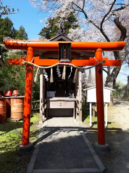 愛宕神社の末社・摂社