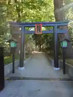 柞祖霊社の鳥居