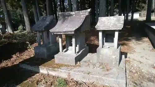 子安地蔵堂の末社・摂社