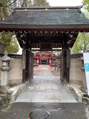 呉服神社の山門・神門