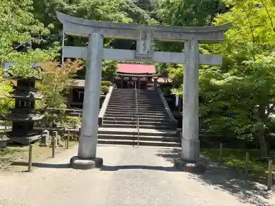 鹿児島神社の{uncategorized: "未分類", other: "その他", undefined: "問題あり", building: "その他建物", grave: "お墓", sacred_gate: "鳥居", guardian: "狛犬", statue: "像", buddha: "仏像", history: "歴史", nature: "自然", garden: "庭園", animal: "動物", pagoda: "塔", temizu: "手水舎", mountain_gate: "山門・神門", sanctuary: "本殿・本堂", subordinate: "末社・摂社", art: "芸術", scenery: "景色", jizo: "地蔵", ema: "絵馬", goshuin: "御朱印", omikuji: "おみくじ", items: "授与品その他", amulet: "お守り", goshuincho: "御朱印帳", eats: "食事", festival: "お祭り", votive_dance: "神楽", shichigosan: "七五三参", wedding: "結婚式", experience: "体験その他", initially: "初詣", around: "周辺", anti_infection: "感染症対策"}