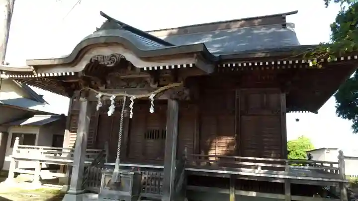 来栖神社の本殿・本堂