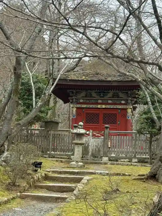 園城寺(三井寺)の{uncategorized: "未分類", other: "その他", undefined: "問題あり", building: "その他建物", grave: "お墓", sacred_gate: "鳥居", guardian: "狛犬", statue: "像", buddha: "仏像", history: "歴史", nature: "自然", garden: "庭園", animal: "動物", pagoda: "塔", temizu: "手水舎", mountain_gate: "山門・神門", sanctuary: "本殿・本堂", subordinate: "末社・摂社", art: "芸術", scenery: "景色", jizo: "地蔵", ema: "絵馬", goshuin: "御朱印", omikuji: "おみくじ", items: "授与品その他", amulet: "お守り", goshuincho: "御朱印帳", eats: "食事", festival: "お祭り", votive_dance: "神楽", shichigosan: "七五三参", wedding: "結婚式", experience: "体験その他", initially: "初詣", around: "周辺", anti_infection: "感染症対策"}