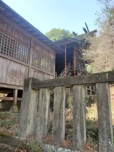 錦着山護国神社の本殿・本堂